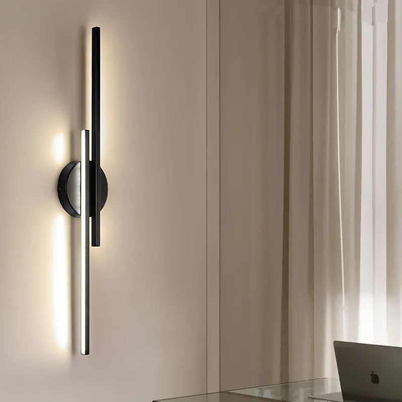 Arisha Minimalita Lineal Metal LED Aplique de Pared Negra/Blanca