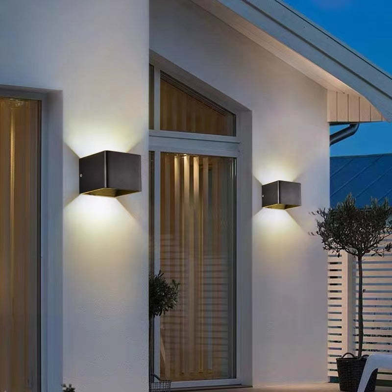 Ray Moderno Doble Foco Metal Aplique de Pared Exterior Negro/Blanco