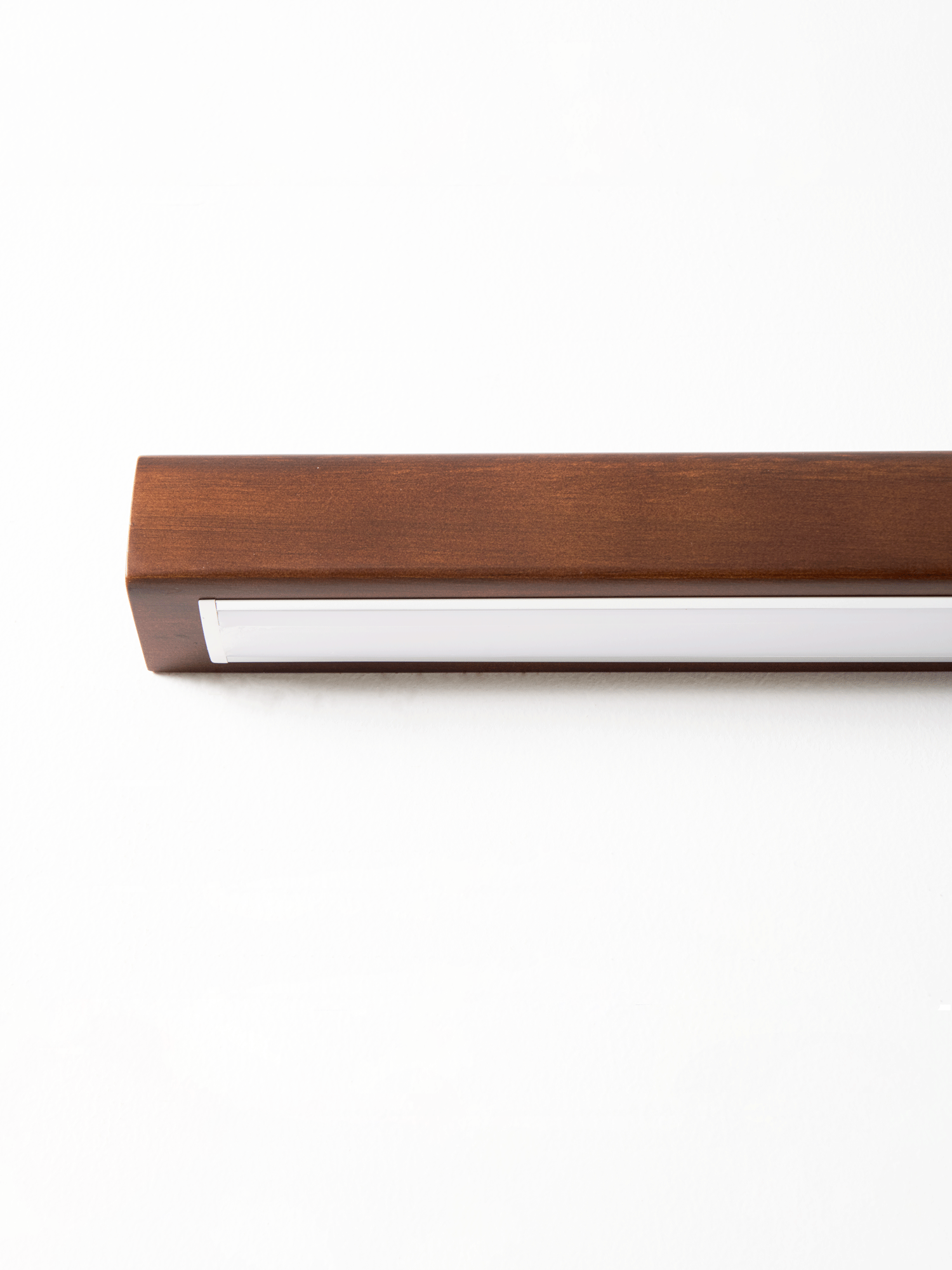 Arlo Linear Wood Wall Light - Letslighting