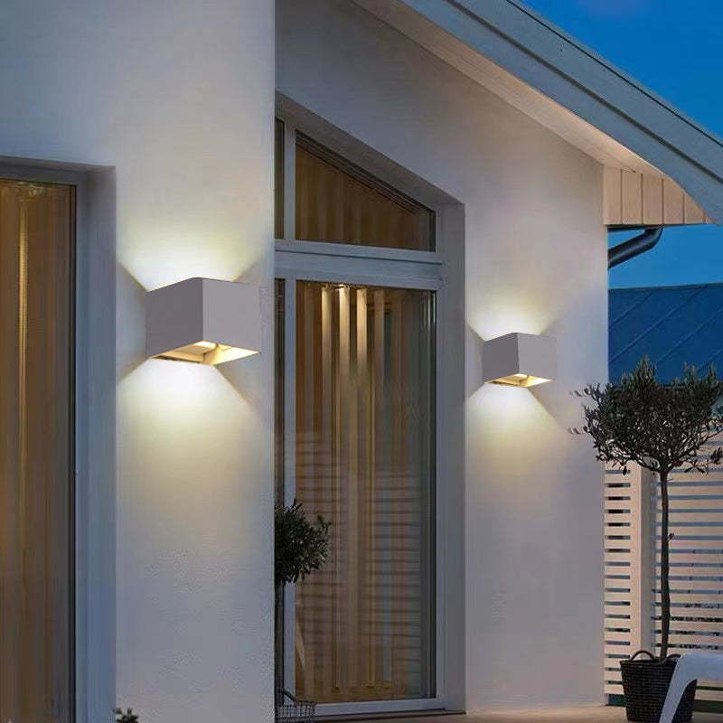 Ray Moderno Doble Foco Metal Aplique de Pared Exterior Negro/Blanco