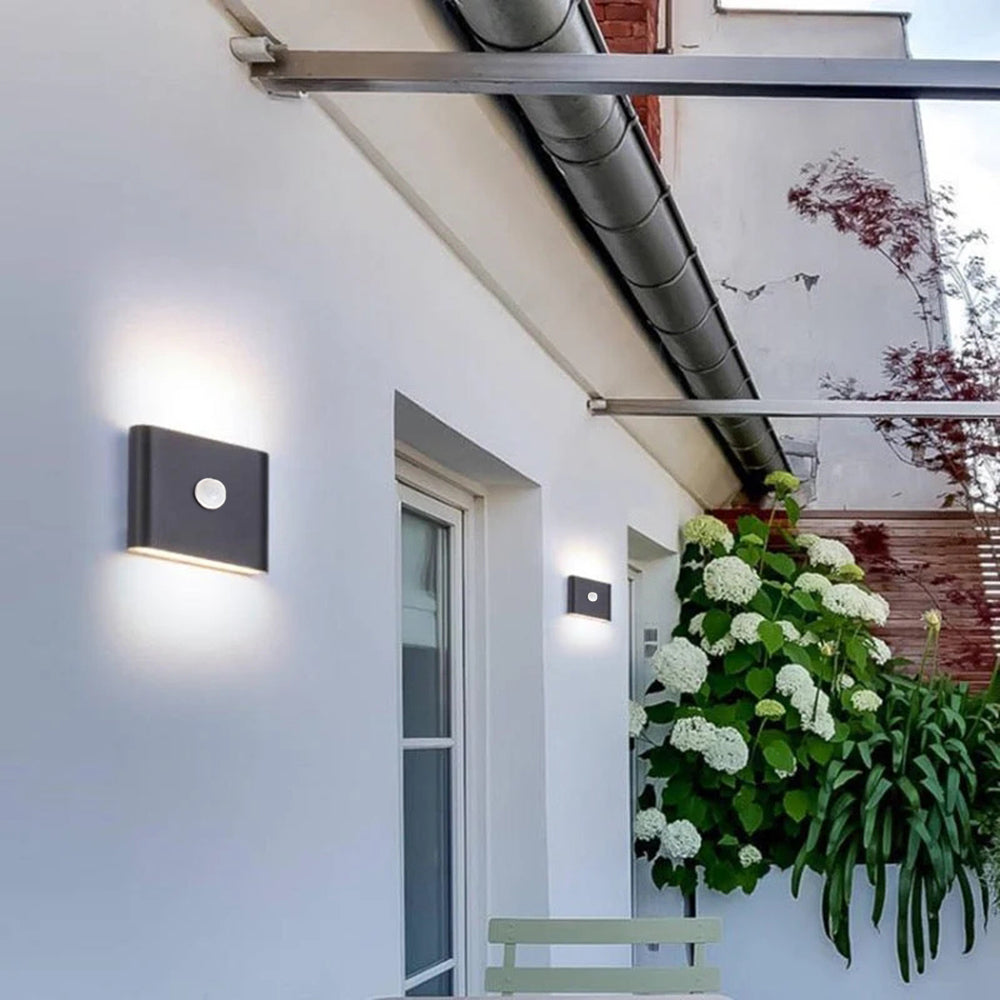 Ray Moderna LED Rectangular Metal/Acrílico Aplique de Pared Blanca/Negra