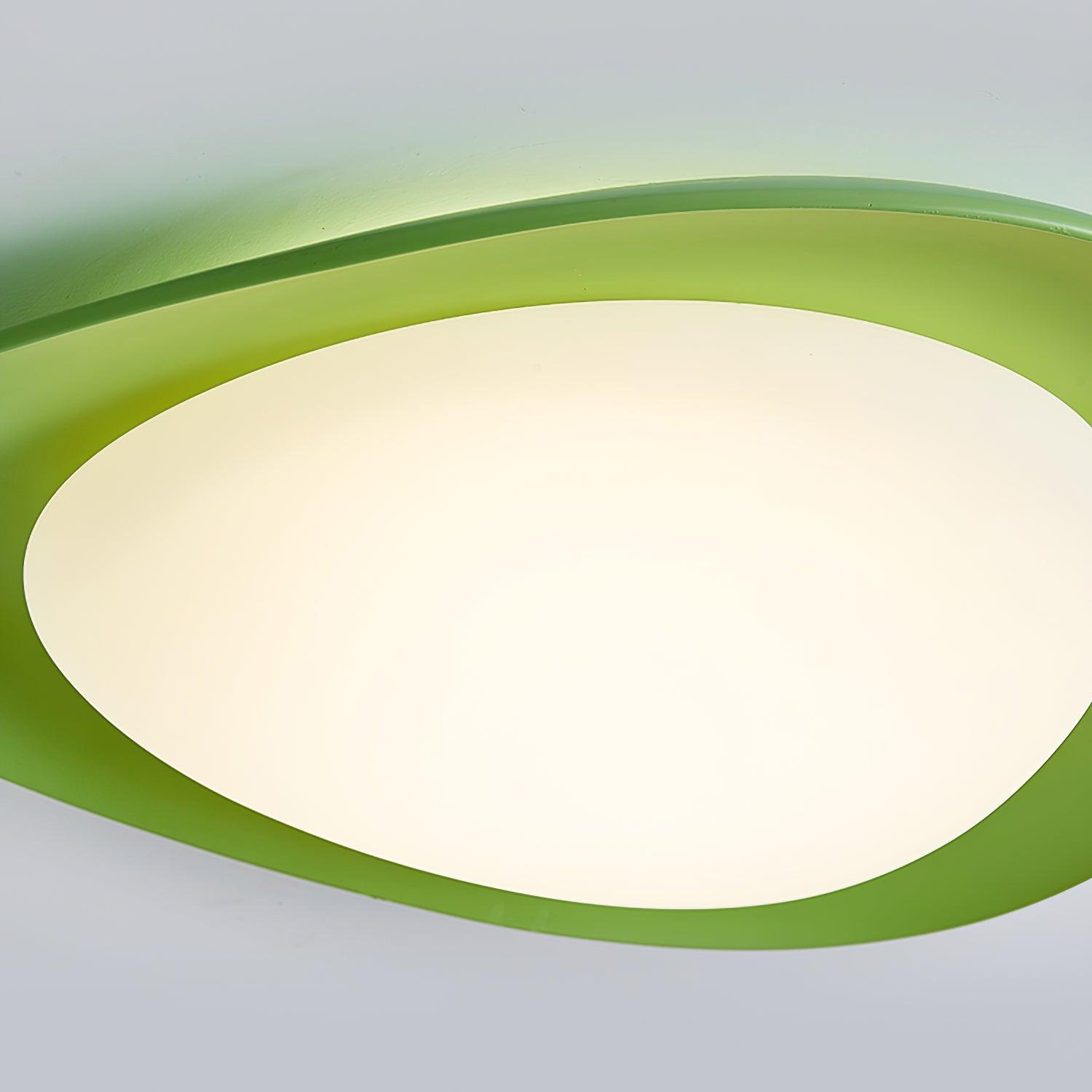 Aria Lámpara de Techo con Forma de Guijarro en Verde y Beige