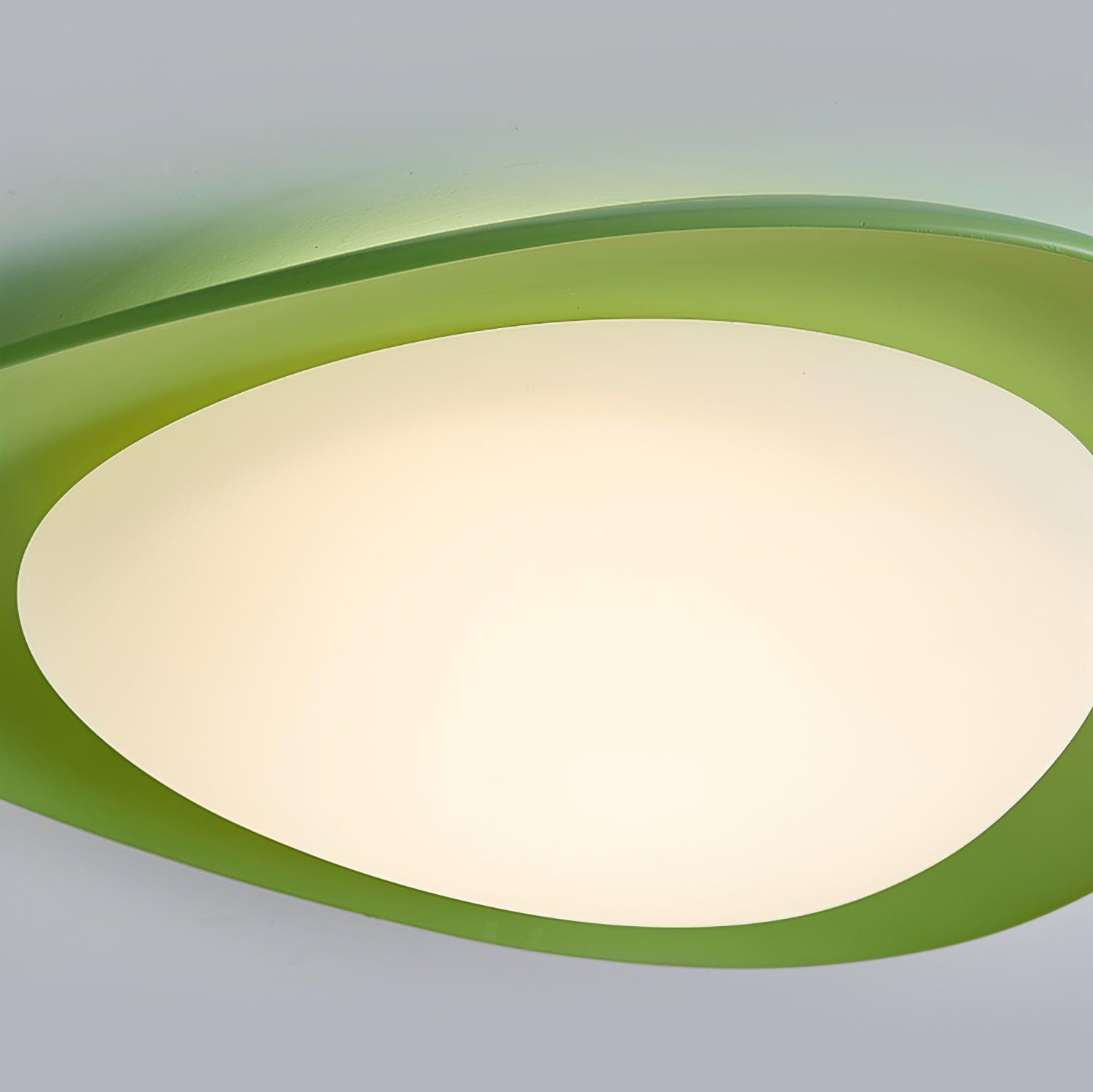 Aria Lámpara de Techo con Forma de Guijarro en Verde y Beige