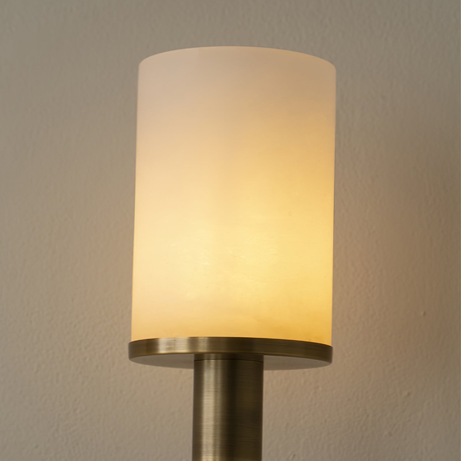 Tracie Classic Sconce - Letslighting