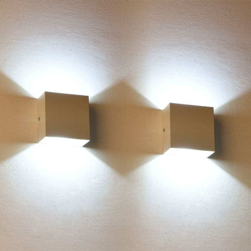 Ray Moderno Doble Foco Metal Aplique de Pared Exterior Negro/Blanco